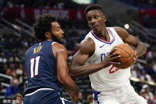 但他在几场 但他在几场